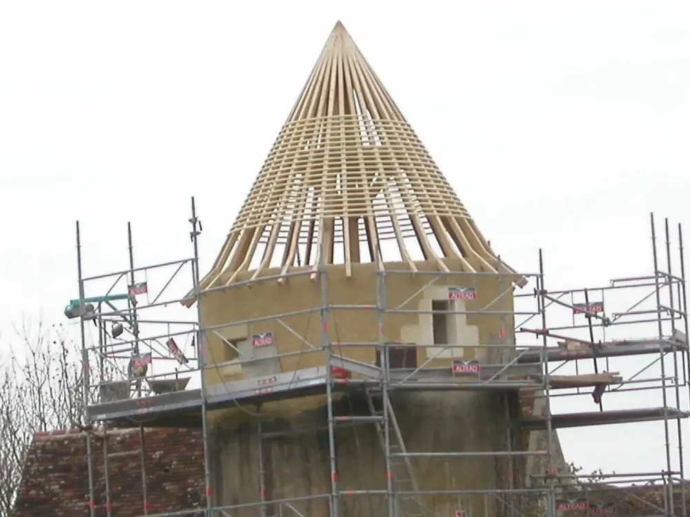 Restauration de bâtiment ancien près de Orne