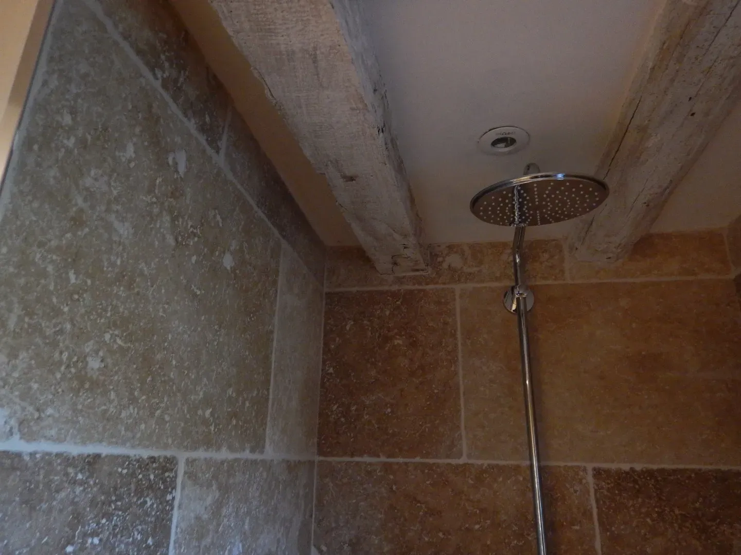 3 Solivage chêne chalé chaulage douche travertin dallage pierre ancienne perche orne 61  rémalard condé condwebp