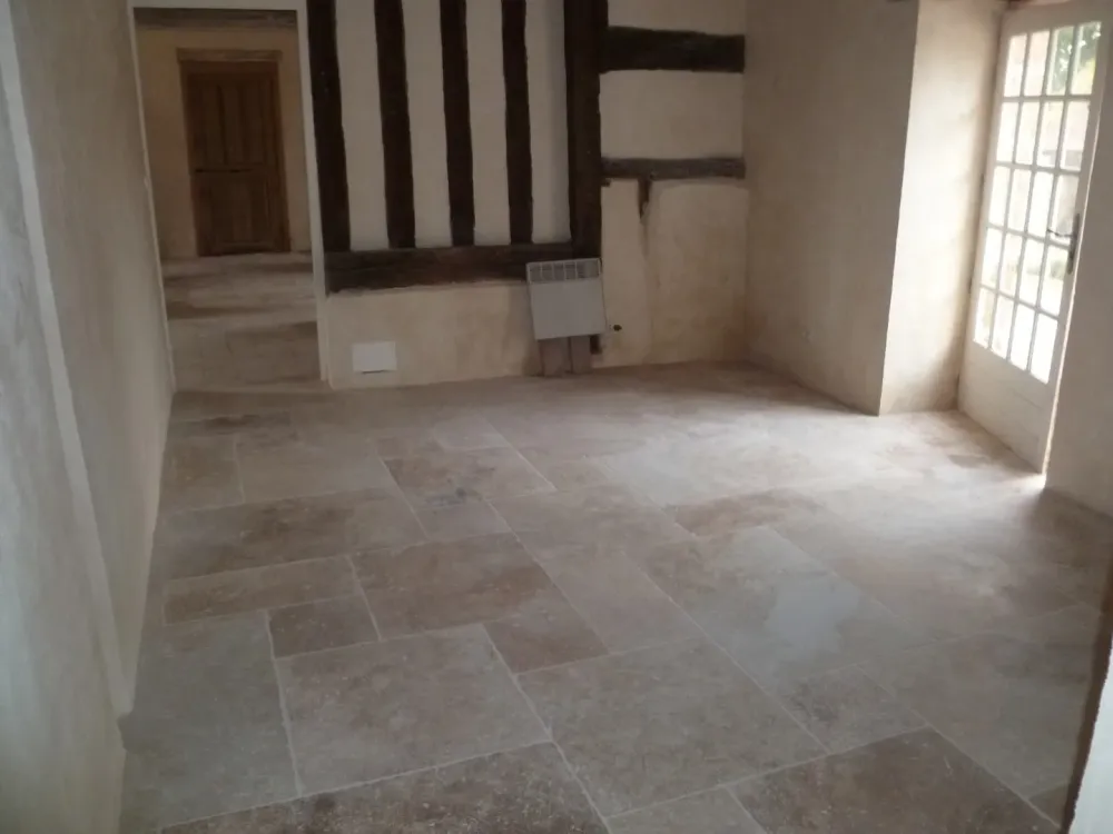 dallage travertin pierre