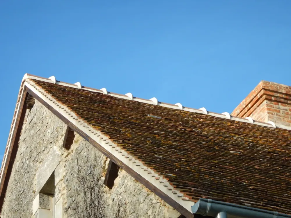 10 bellême nocé colonard orne perche 61 cheminée brique solin chaux couverture tuile plate anciennes faîtage rives gouttières webp