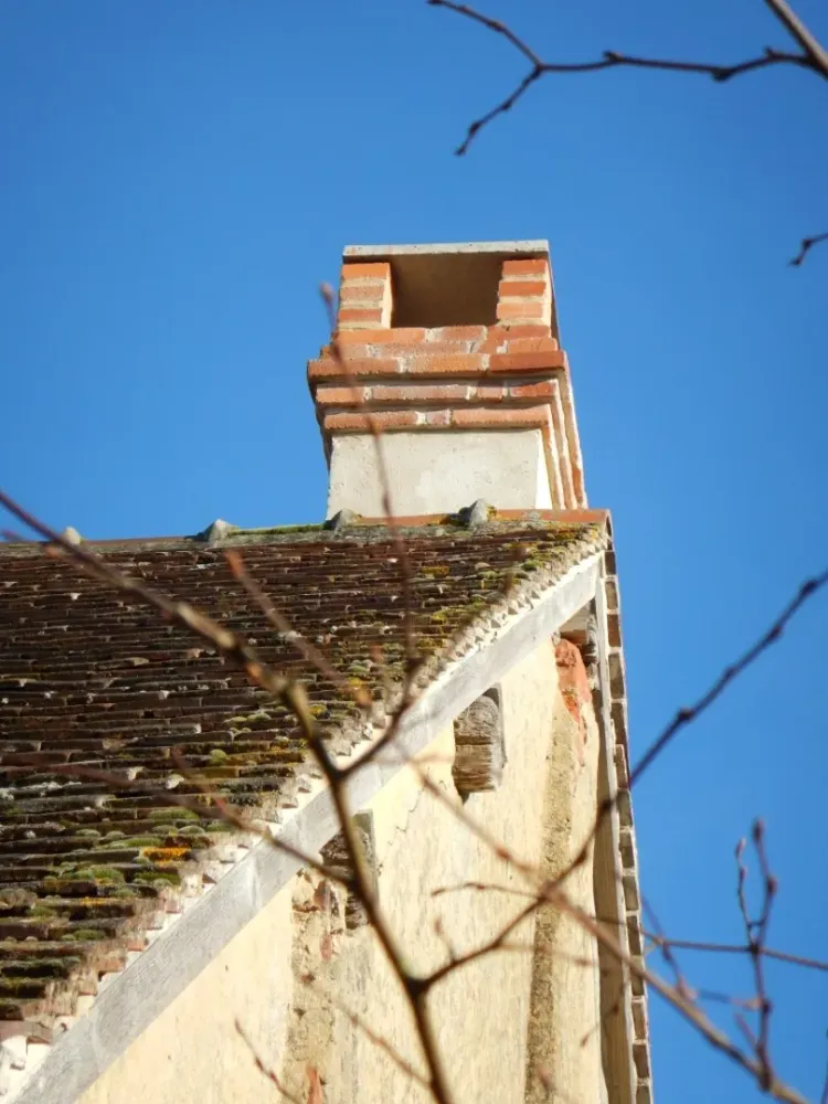 4 cheminée briques anciennes bretoncelles orne perche 61webp