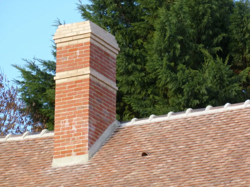 8 couvertures tuiles neuves cheminées briques anciennes saint langies les mortagne perche orne 61 webp