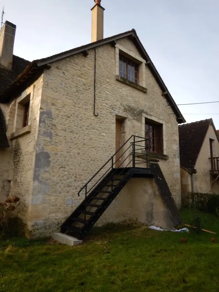 Menuiseries PVC escalier métallique orne perche 61 bellêmwebp