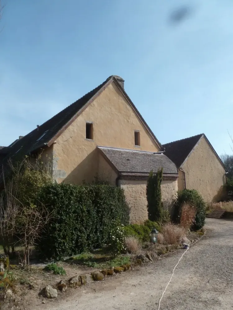 6 enduits extérieurs chaux sable perche orne 61 bellême finition pierre à peine vuwebp